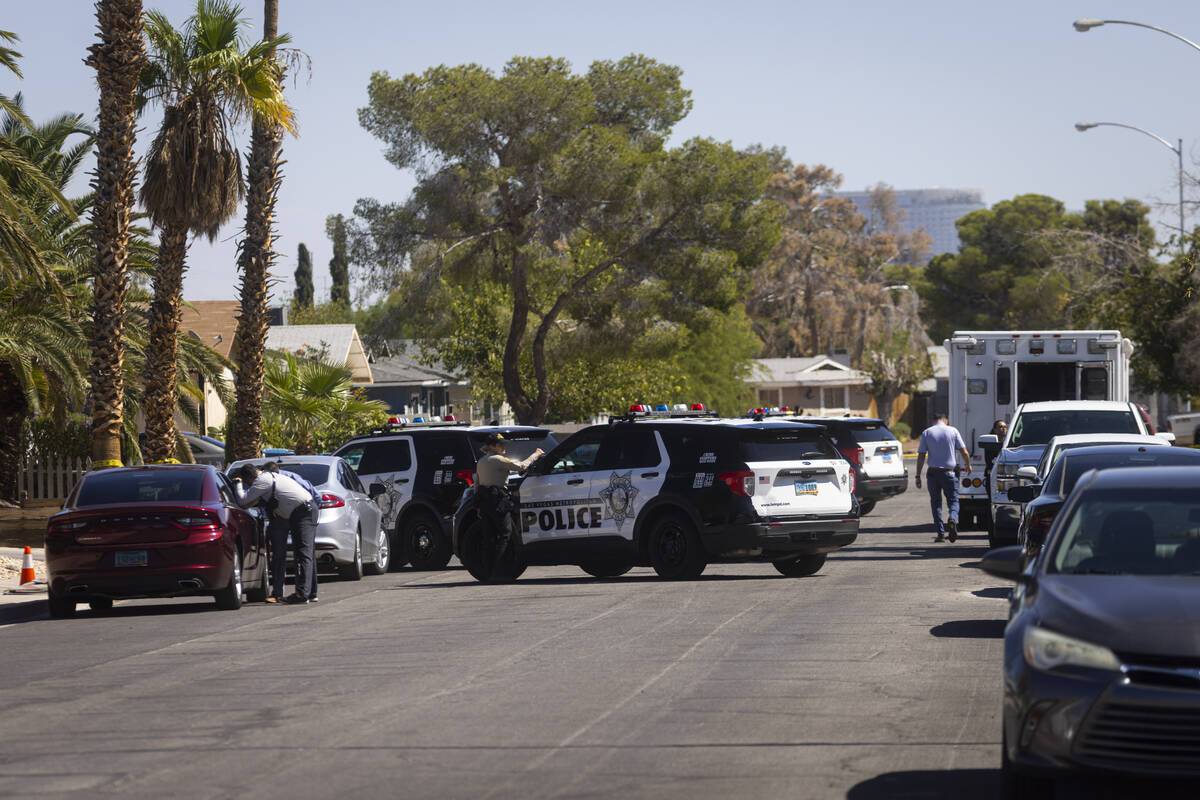 Las Vegas police investigate a homicide on the 6400 block of Placer Drive on Thursday, Sept. 26 ...