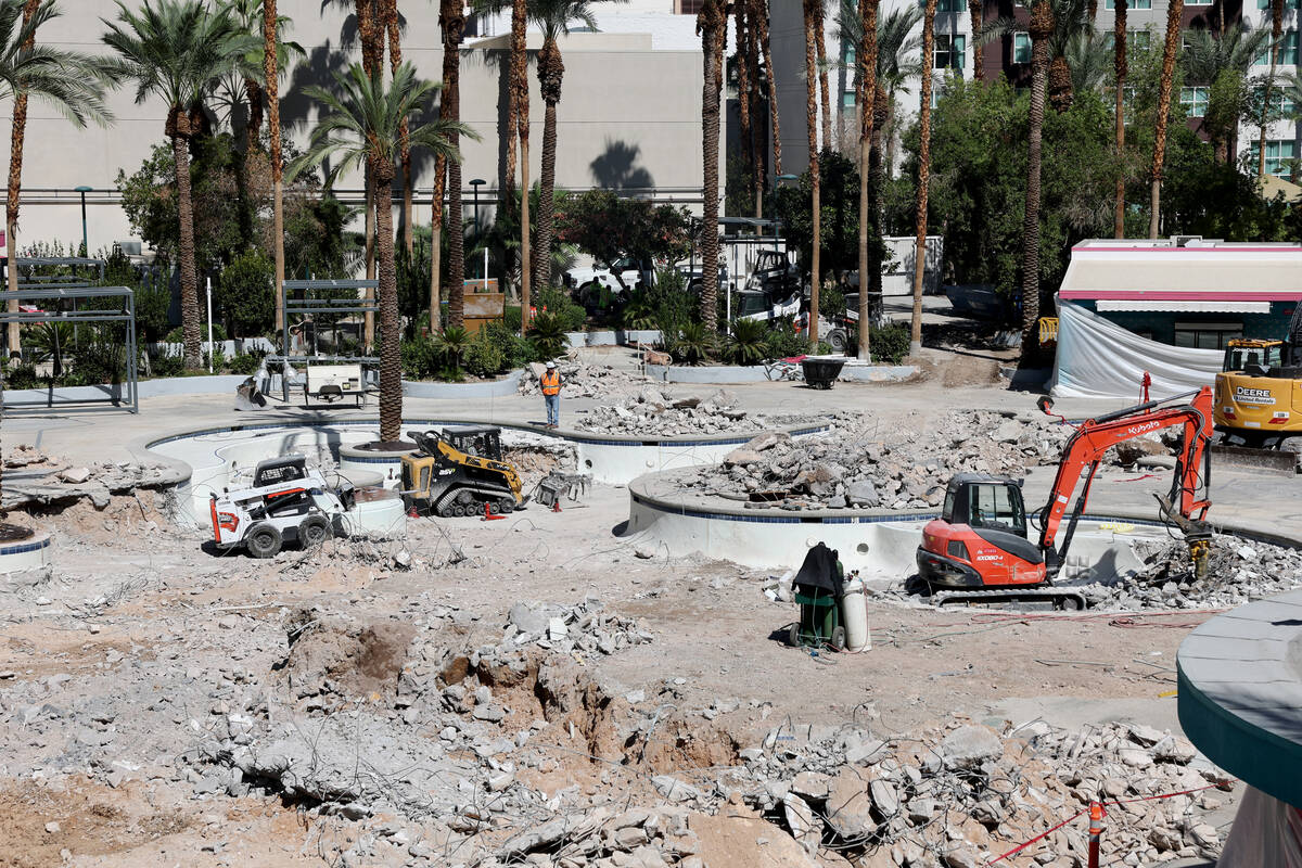 Renovations continue at the Go Pool at the Flamingo on the Strip in Las Vegas Tuesday, Oct. 1, ...