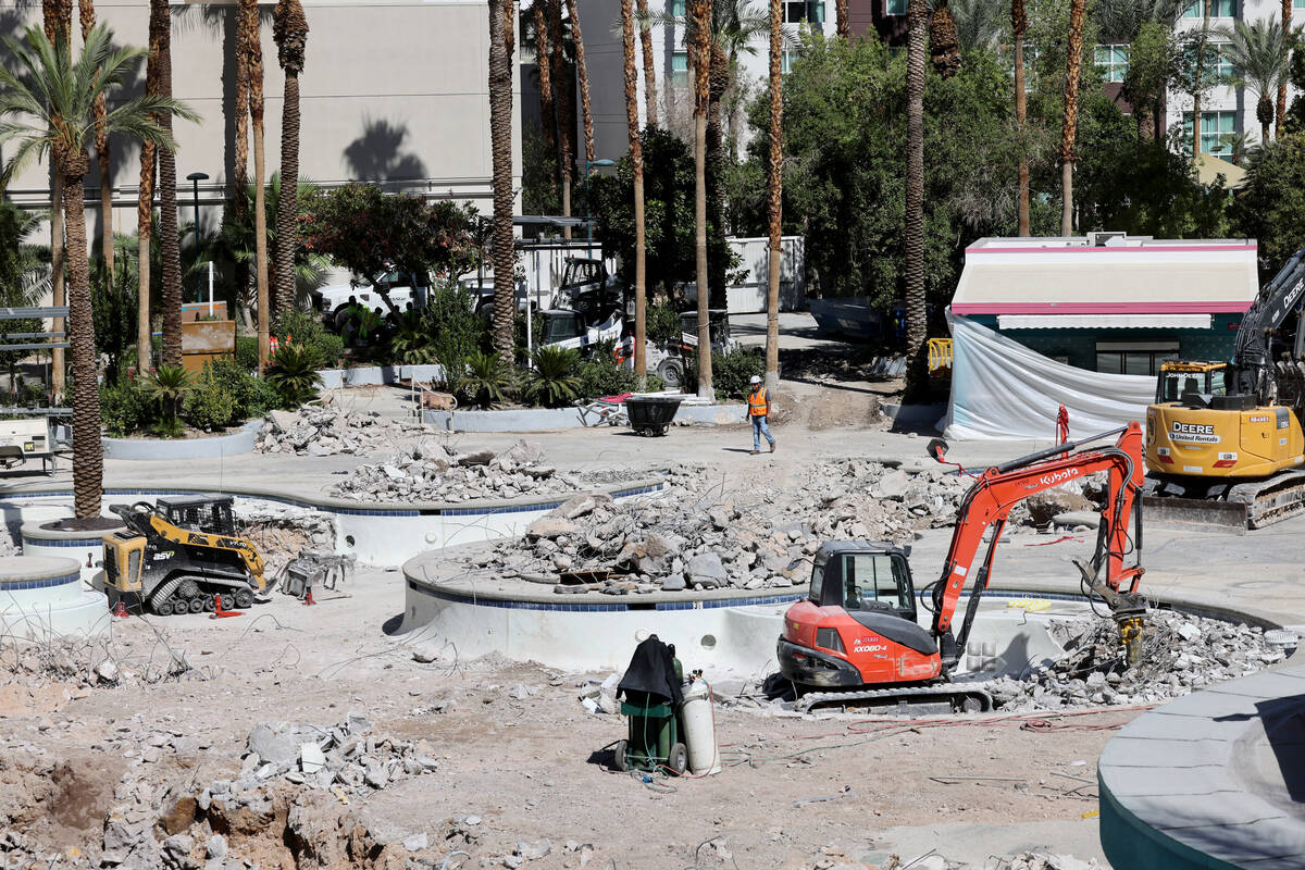 Renovations continue at the Go Pool at the Flamingo on the Strip in Las Vegas Tuesday, Oct. 1, ...