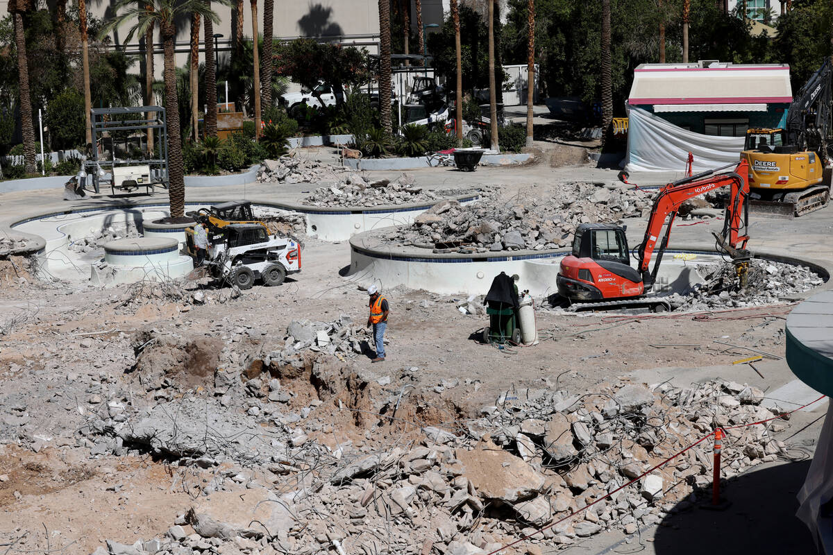 Renovations continue at the Go Pool at the Flamingo on the Strip in Las Vegas Tuesday, Oct. 1, ...