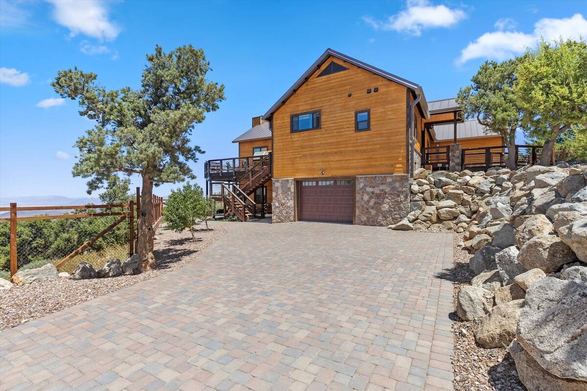 The off-grid home has listed for $1.275M. (Avia Media Group)