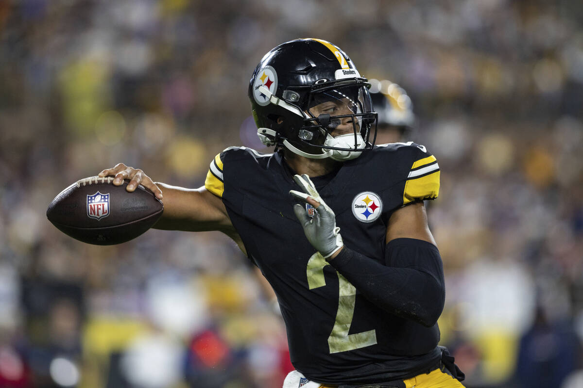 Pittsburgh Steelers quarterback Justin Fields (2) throws a pass during an NFL football game, Su ...