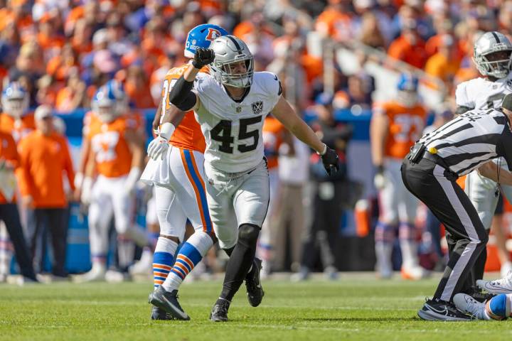 Raiders linebacker Tommy Eichenberg (45) celebrates a tackle during the first half of an NFL ga ...