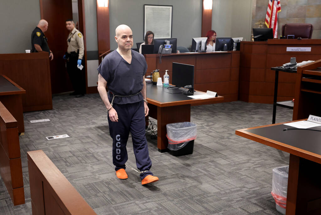 Robert Telles arrives in the courtroom for a hearing at the Regional Justice Center in Las Vega ...