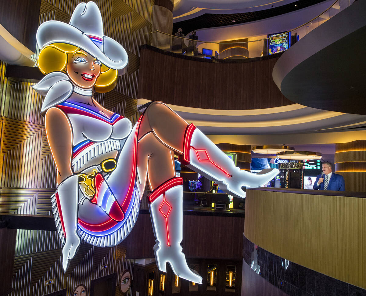 Vegas Vickie at Circa Resort & Casino. (L.E. Baskow/Las Vegas Review-Journal)