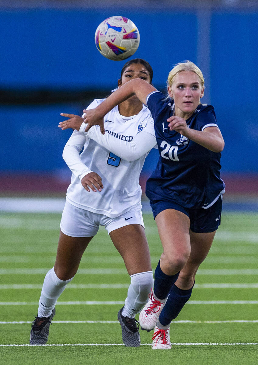 Centennial forward Skyley Mecham (20) advances up the field to catch a ball with Canyon Springs ...