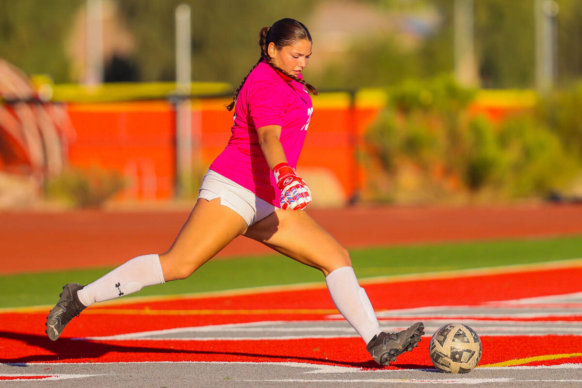 Arbor View goalkeeper Emily Marks (33) kicks the ball during a Class 5A girls soccer quarterfin ...