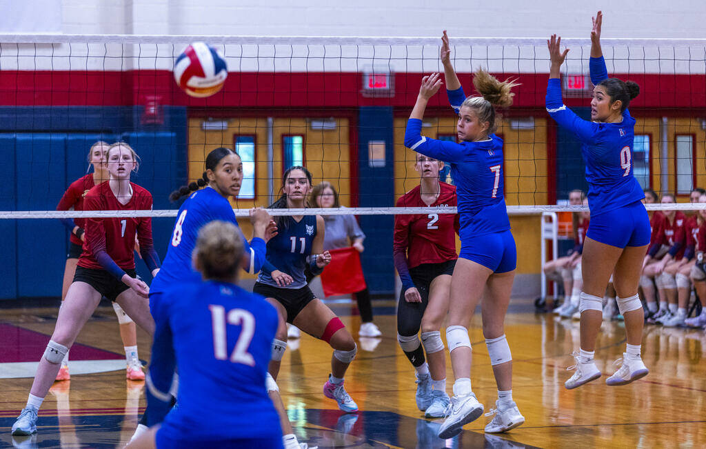 Players look to Bishop Gorman's Brooklynn Williams (12) looking for a return to the Coronado si ...