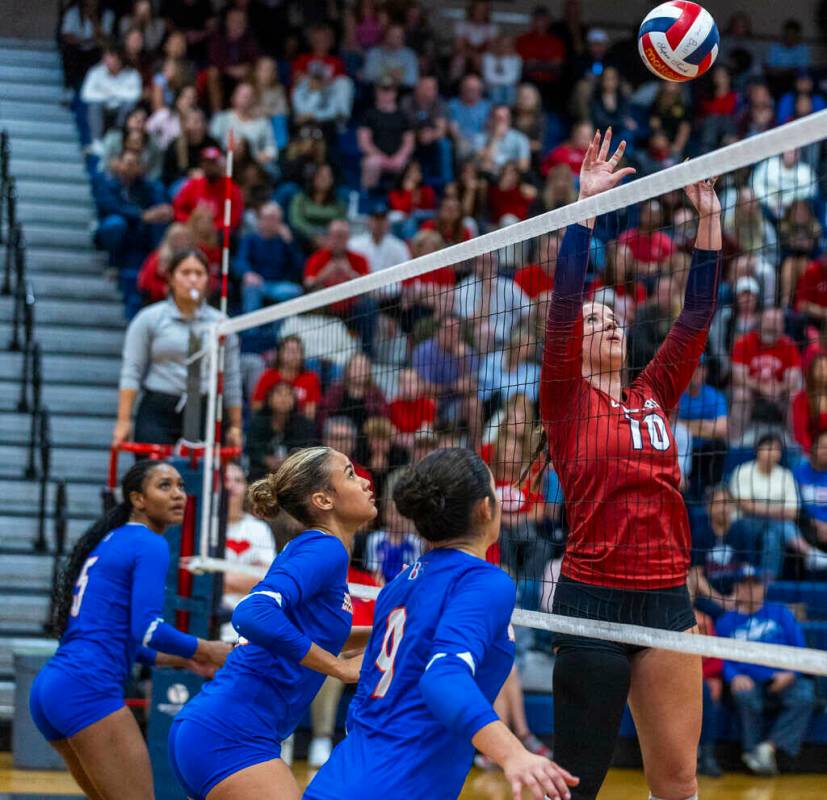 Coronado's Rachel Schwartz (10) sets the ball for a teammate as Bishop Gorman await the defense ...