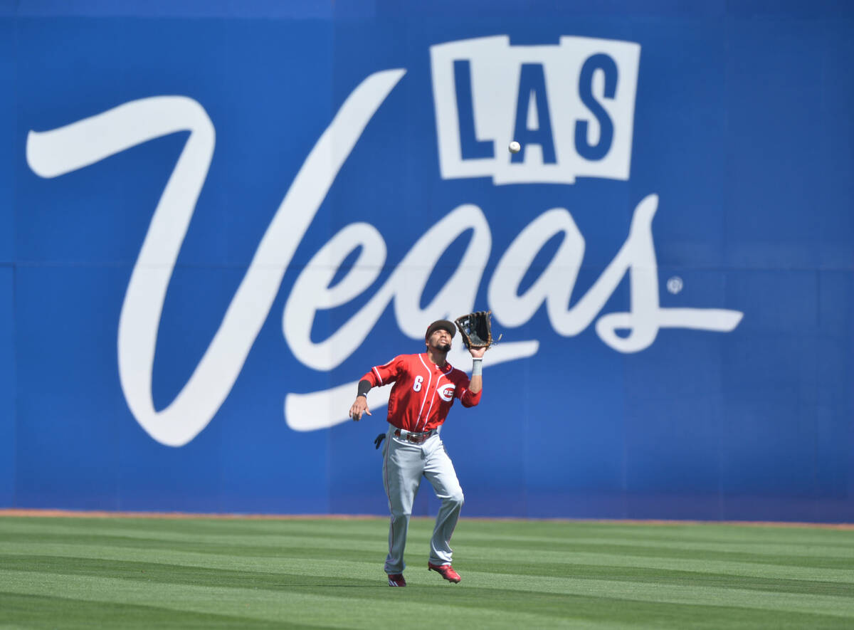 Cincinnati Reds center fielder Billy Hamilton (6) catches a fly ball during a game between the ...