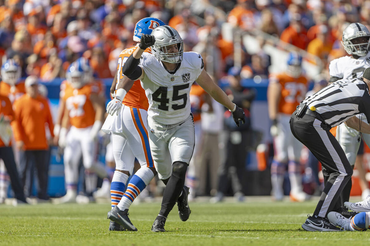 Raiders linebacker Tommy Eichenberg (45) celebrates a tackle during the first half of an NFL ga ...