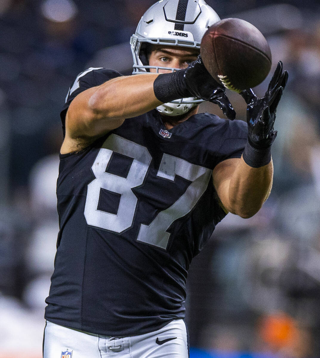 Raiders tight end Michael Mayer (87) catches a pass as they face the Dallas Cowboys for their N ...