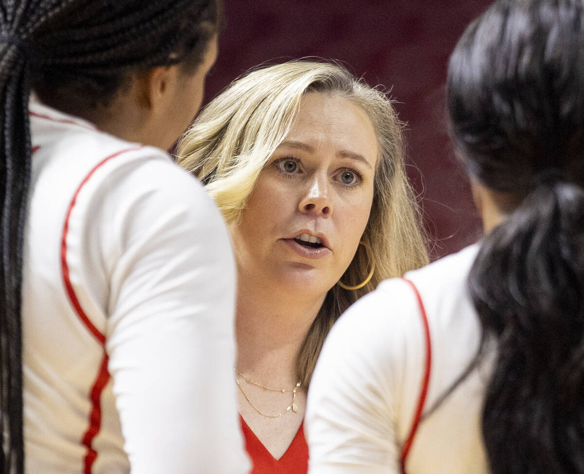 UNLV head coach Lindy La Rocque talks to the team while in a timeout during the college basketb ...