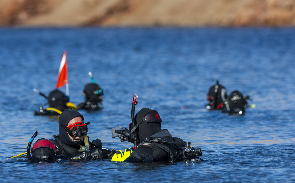 Sin City Scuba conducts an open water dive class in Kingman Wash at the Lake Mead National Recr ...