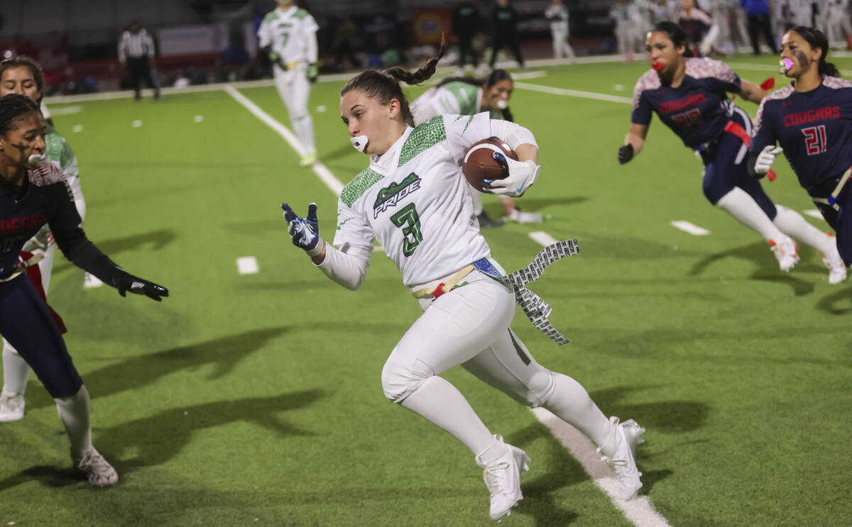 Green Valley's Piper Carver-Coons (3) runs the ball during a flag football game at Coronado Hig ...