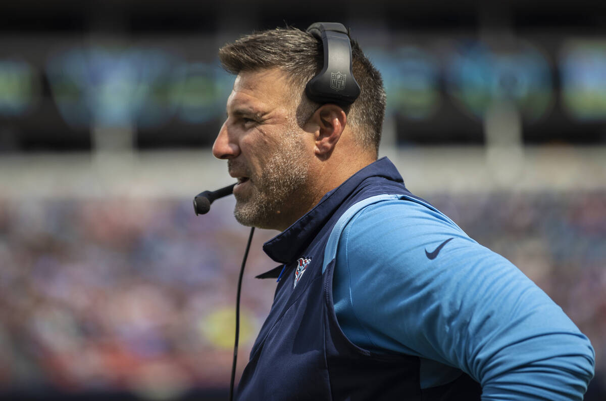 Tennessee Titans head coach Mike Vrabel in the second half during an NFL football game against ...