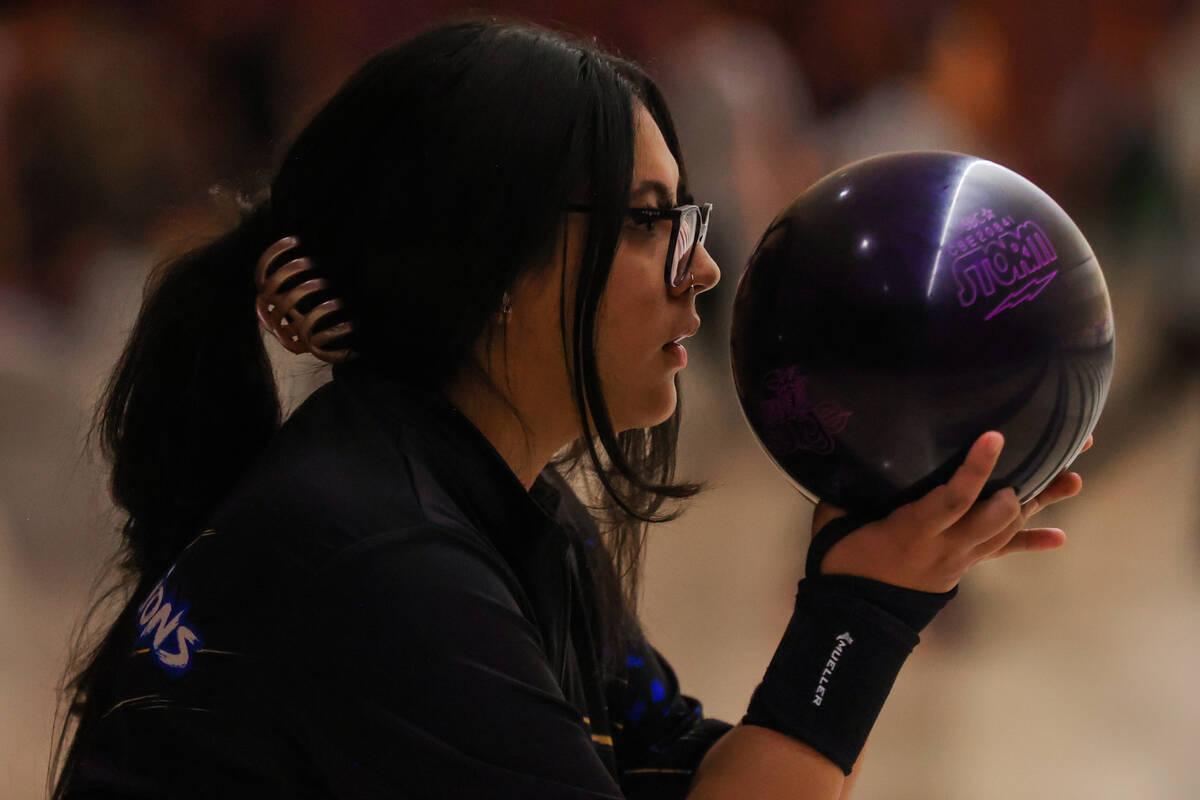 Sierra Vista student Miley Rodriguez gets ready to throw her ball during a high school bowling ...