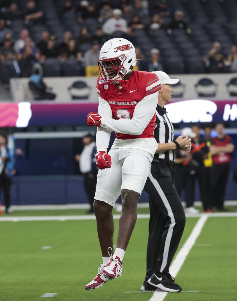 UNLV defensive back Johnathan Baldwin (3) celebrates after a play during the first half of the ...