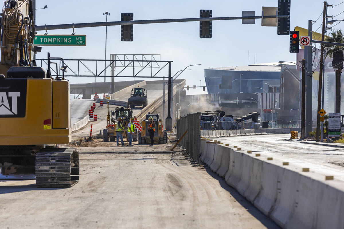 Roadwork along Dean Martin Drive continues as part of the I-15-Tropicana project on Friday, Dec ...