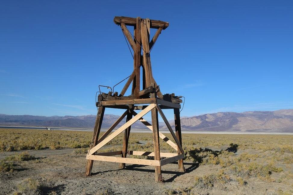 Photo 3 of 3 in series of the same tower. A salt tram with added braces for stabilization. (Nat ...