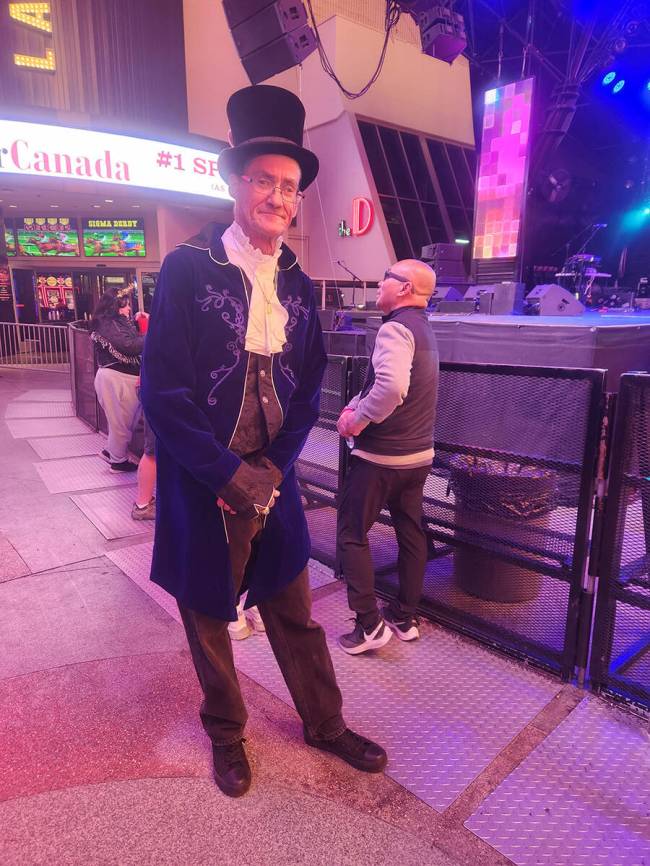 Steve Arthur on Fremont Street. (Jessica Hill)