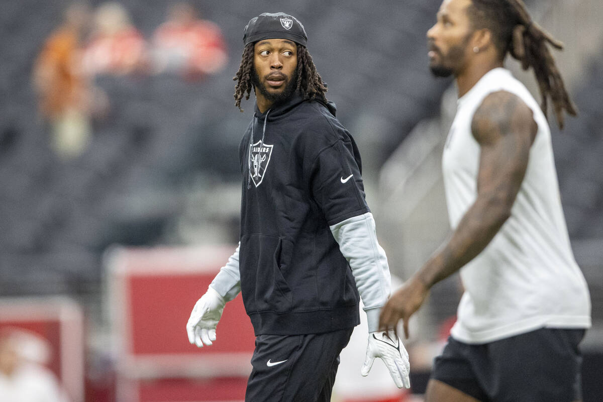 Raiders wide receiver Jakobi Meyers on the field for early warm-ups before an NFL game against ...