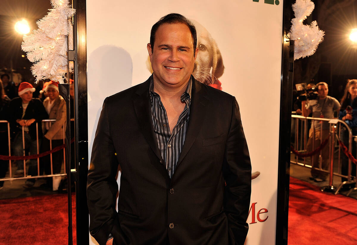 Actor Keith Middlebrook arrives at the premiere of 20th Century Fox's "Marley & Me&quo ...