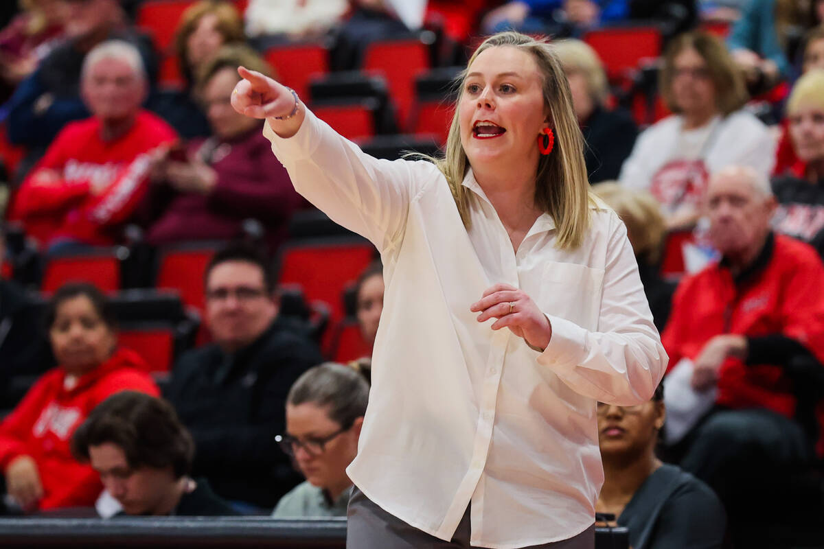 Lady Rebels coach Lindy La Rocque coaches from the sidelines during an NCAA women’s bask ...