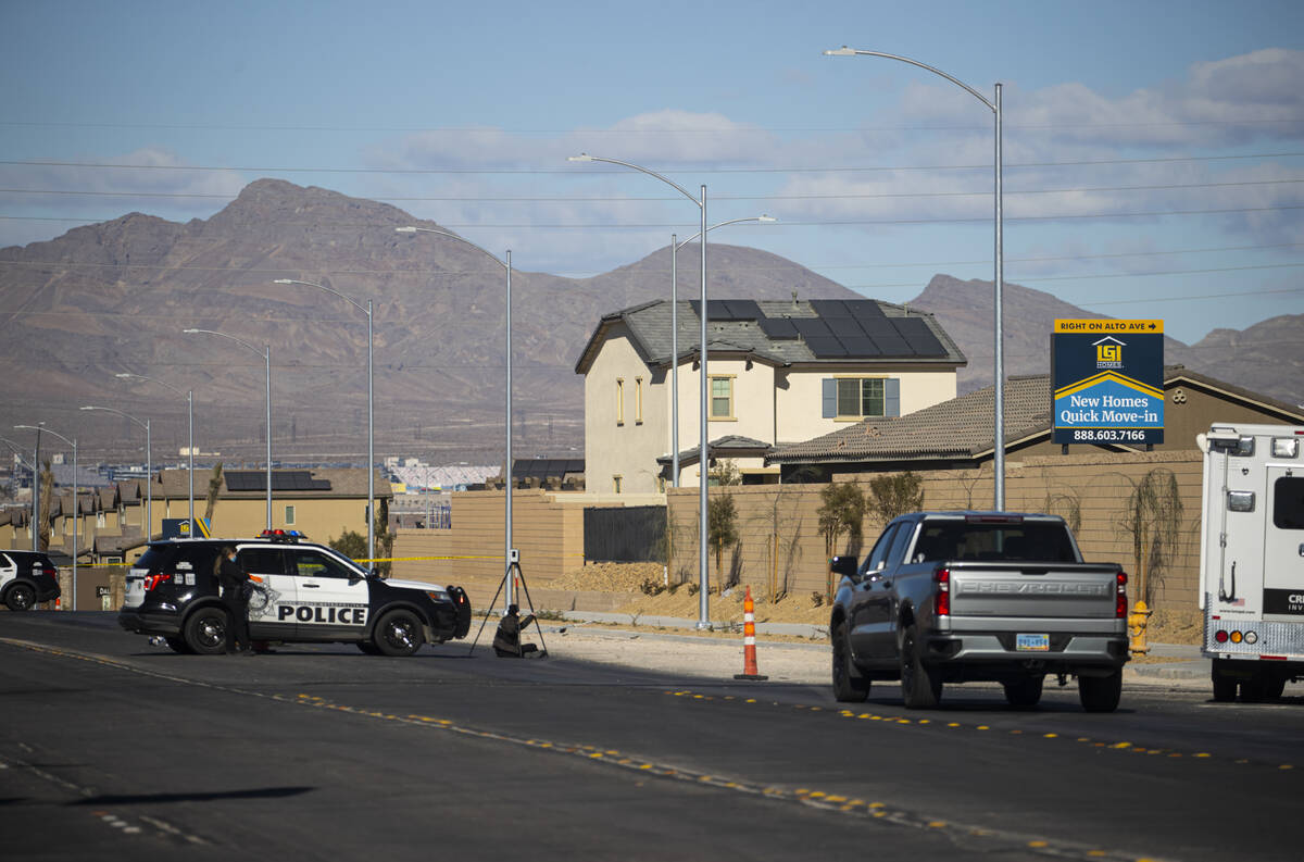 Las Vegas police investigate the scene of a homicide at the 2600 block of North Hollywood Boule ...