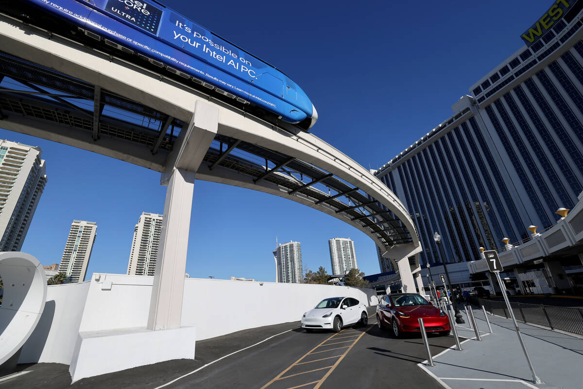 Passengers catch rides during the opening of the Vegas Loop Westgate Station Wednesday, Jan. 22 ...