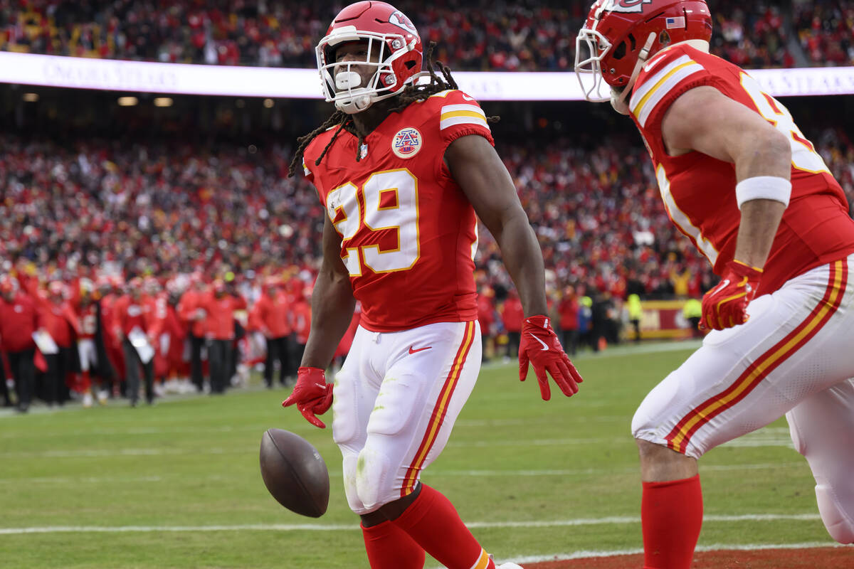 Kansas City Chiefs running back Kareem Hunt (29) celebrates his touchdown run against the Houst ...